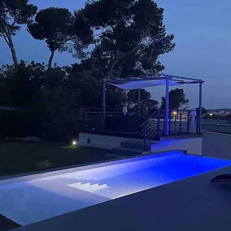 Grand Dans Avec Garage Apartament Nîmes